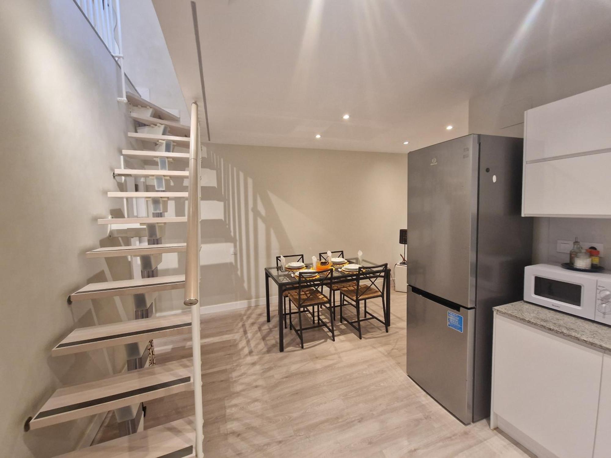 Barcelona Duplex De 3 Habitaciones L'Hospitalet de Llobregat Exterior photo